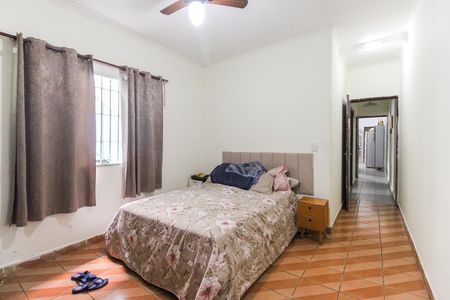 Casa à venda com 74m², 3 quartos e 2 vagasSuíte