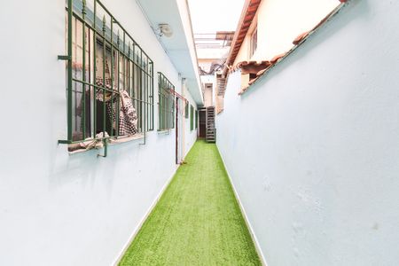 Casa à venda com 74m², 3 quartos e 2 vagasCorredor Externo