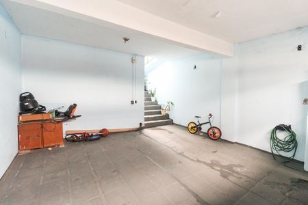 Casa à venda com 74m², 3 quartos e 2 vagasGaragem