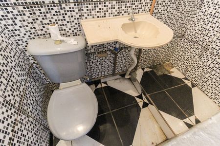 Casa à venda com 74m², 3 quartos e 2 vagasEdícula