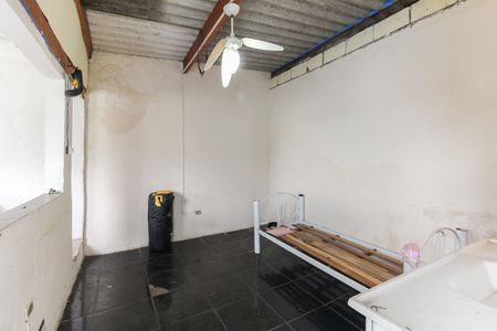 Casa à venda com 74m², 3 quartos e 2 vagasEdícula