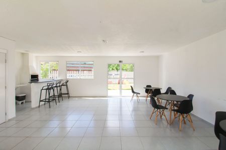 Apartamento para alugar com 44m², 2 quartos e 1 vaga Apartamento para alugar com 44m², 2 quartos e 1 vagaÁrea comum - Salão de festas