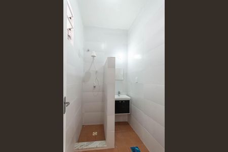 Casa à venda com 120m², 2 quartos e 2 vagasBanheiro Suíte 1