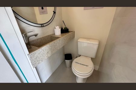 Apartamento à venda com 74m², 2 quartos e 1 vagaBanheiro de Serviço