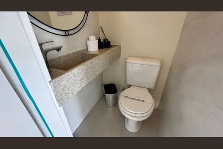 Apartamento à venda com 74m², 2 quartos e 1 vagaBanheiro de Serviço