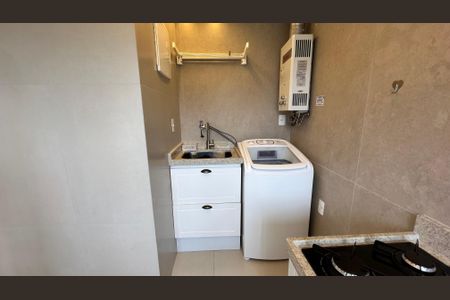 Apartamento à venda com 74m², 2 quartos e 1 vagaÁrea de Serviço