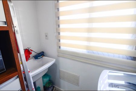 Apartamento à venda com 63m², 2 quartos e 1 vagaÁrea de Serviço