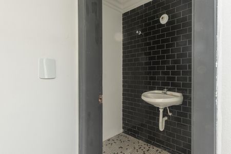 Casa à venda com 103m², 2 quartos e 1 vaga Casa à venda com 103m², 2 quartos e 1 vagaBanheiro 1