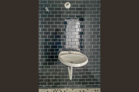 Casa à venda com 103m², 2 quartos e 1 vaga Casa à venda com 103m², 2 quartos e 1 vagaBanheiro 1