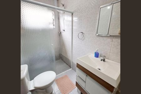 Casa à venda com 125m², 4 quartos e 2 vagasBanheiro