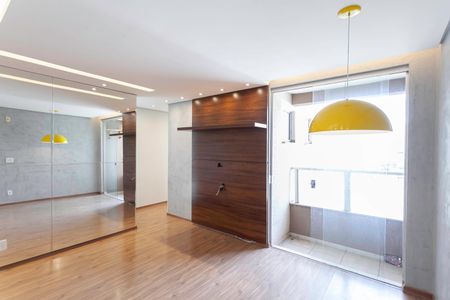 Sala de apartamento à venda com 3 quartos, 70m² em Castelo, Belo Horizonte