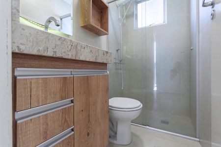 Apartamento à venda com 70m², 3 quartos e 1 vaga Apartamento à venda com 70m², 3 quartos e 1 vagaBanheiro social