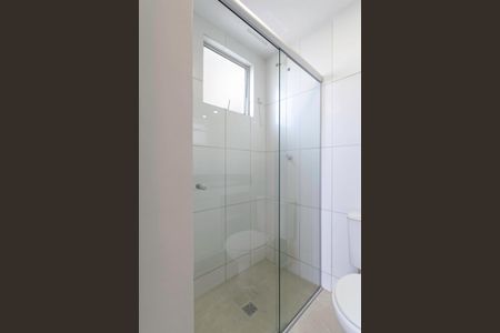 Apartamento à venda com 70m², 3 quartos e 1 vaga Apartamento à venda com 70m², 3 quartos e 1 vagaBanheiro da suíte