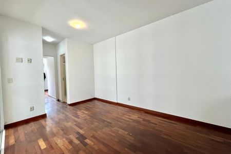 Apartamento para alugar com 55m², 2 quartos e 1 vaga Apartamento para alugar com 55m², 2 quartos e 1 vagaSala