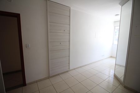 Apartamento para alugar com 100m², 3 quartos e 2 vagasQuarto 2