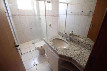 Apartamento para alugar com 100m², 3 quartos e 2 vagasBanheiro