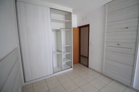 Apartamento para alugar com 100m², 3 quartos e 2 vagasQuarto 2