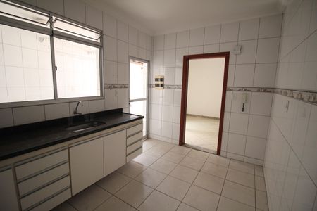 Apartamento para alugar com 100m², 3 quartos e 2 vagasCozinha
