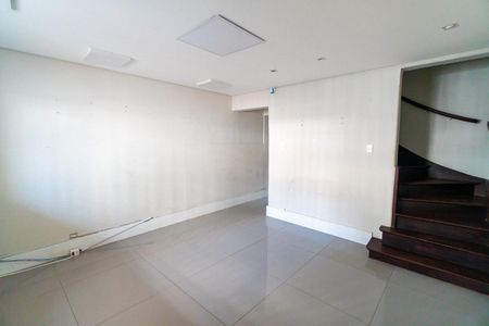 Sala de casa à venda com 3 quartos, 110m² em Vila Mariana, São Paulo