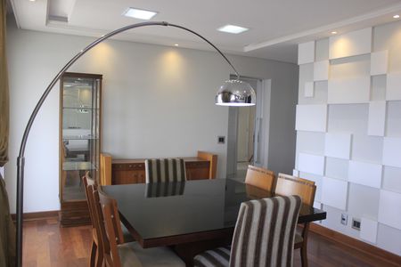 Apartamento à venda com 115m², 3 quartos e 2 vagasSala