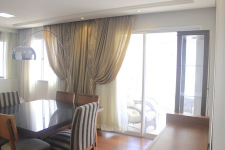 Sala de apartamento à venda com 3 quartos, 115m² em Vila Santo Antonio, Guarulhos