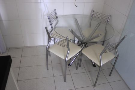 Apartamento à venda com 115m², 3 quartos e 2 vagasCozinha 