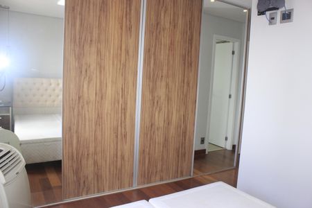 Apartamento à venda com 115m², 3 quartos e 2 vagasSuíte 