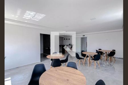 Apartamento à venda com 34m², 1 quarto e sem vagaÁrea comum - Salão de festas