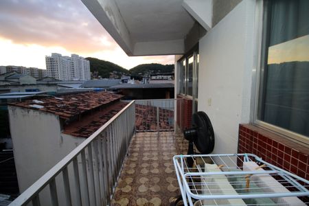 Apartamento à venda com 64m², 2 quartos e 1 vagaVaranda