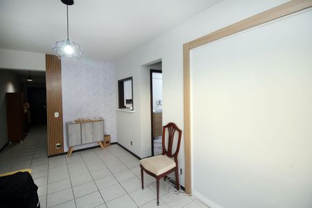 Sala de apartamento à venda com 2 quartos, 64m² em Vaz Lobo, Rio de Janeiro