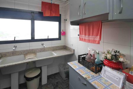 Apartamento para alugar com 290m², 3 quartos e 4 vagasÁrea de Serviço