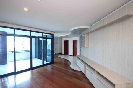Apartamento para alugar com 290m², 3 quartos e 4 vagasSala