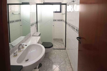 Apartamento para alugar com 290m², 3 quartos e 4 vagasBanheiro da Suite 02