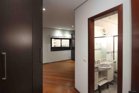 Apartamento para alugar com 290m², 3 quartos e 4 vagasSuite 02