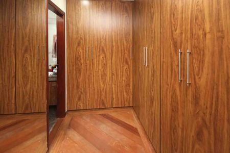 Apartamento para alugar com 290m², 3 quartos e 4 vagasCloset da Suite 03