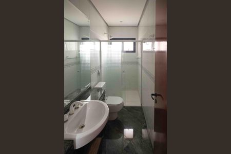 Apartamento para alugar com 290m², 3 quartos e 4 vagasBanheiro da Suite