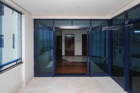 Varanda de apartamento para alugar com 3 quartos, 290m² em Jardim Avelino, São Paulo