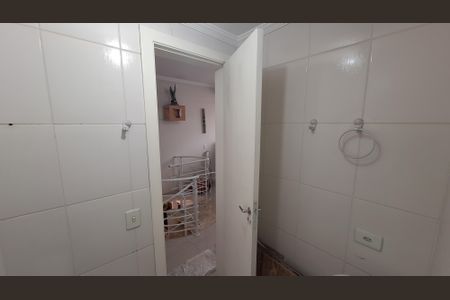 Apartamento para alugar com 97m², 2 quartos e 1 vaga Apartamento para alugar com 97m², 2 quartos e 1 vagaBanheiro de Serviço