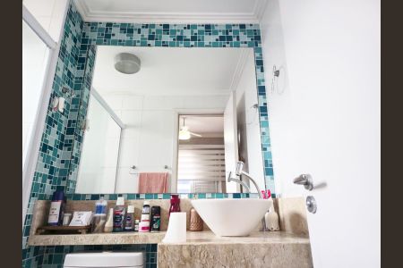 Apartamento à venda com 118m², 4 quartos e 2 vagas Apartamento à venda com 118m², 4 quartos e 2 vagasBanheiro da Suíte 02