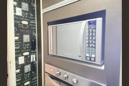 Apartamento à venda com 118m², 4 quartos e 2 vagas Apartamento à venda com 118m², 4 quartos e 2 vagasCozinha e Área de Serviço