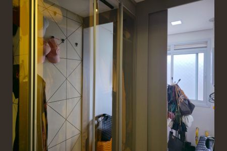 Apartamento à venda com 118m², 4 quartos e 2 vagas Apartamento à venda com 118m², 4 quartos e 2 vagasCloset