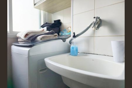 Apartamento à venda com 118m², 4 quartos e 2 vagas Apartamento à venda com 118m², 4 quartos e 2 vagasCozinha e Área de Serviço