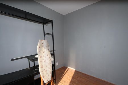 Quarto 1 de apartamento para alugar com 2 quartos, 40m² em Vila Ema, São Paulo