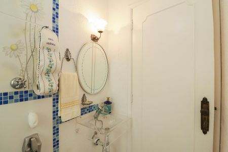 Banheiro de casa à venda com 3 quartos, 192m² em Jardim São Paulo, São Paulo