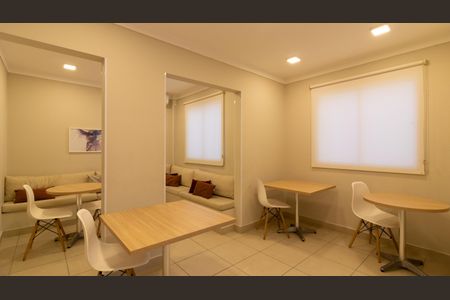 Apartamento para alugar com 41m², 2 quartos e sem vagaÁrea comum - Salão de festas