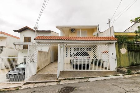 Casa à venda com 296m², 5 quartos e 3 vagasFachada e Garagem