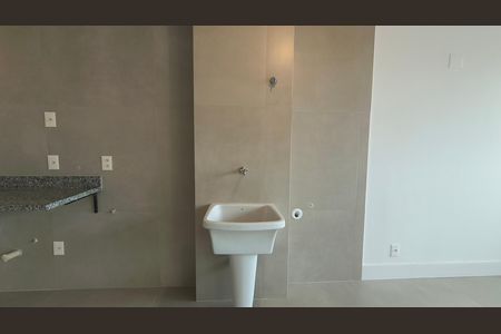 Apartamento à venda com 80m², 2 quartos e 1 vaga Apartamento à venda com 80m², 2 quartos e 1 vagaCozinha e Área de Serviço
