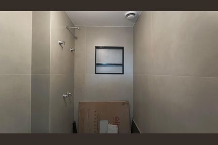 Apartamento à venda com 80m², 2 quartos e 1 vaga Apartamento à venda com 80m², 2 quartos e 1 vagaBanheiro Social