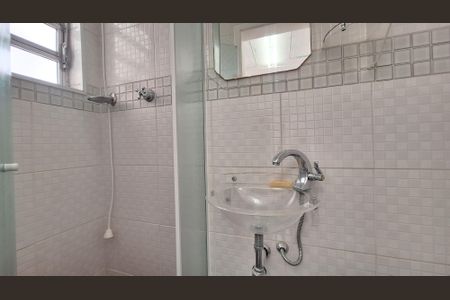 Apartamento à venda com 120m², 2 quartos e 1 vagaBanheiro de serviço 