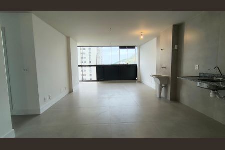 Sala de apartamento à venda com 2 quartos, 80m² em Recreio dos Bandeirantes, Rio de Janeiro